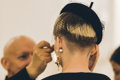 DIOR_HAUTE-COUTURE_AUTUMN-WINTER-2018-19_BACKSTAGE