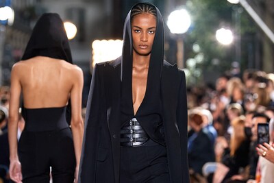 Ala&#239;a Winter/Spring 2022 Pieter Mulier