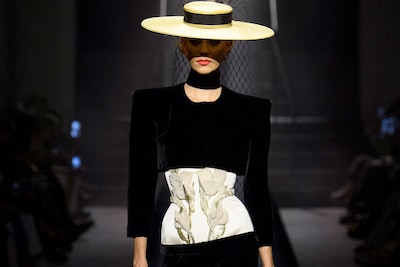 Schiaparelli Autumn/Winter 2022 Haute Couture