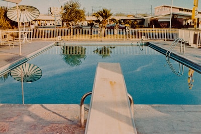 ART_RuschaE_2013_16_2_001_300dpi