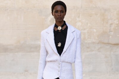 Chanel Cruise Resort 2022 Virginie Viard show collection
