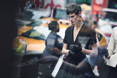 Louis Vuitton on X: The allure of the unknown. Legendary fashion  photographer @peterlindbergh celebrated those unexpected encounters that  make a journey unforgettable in his 2014 #SpiritofTravel campaign for # LouisVuitton. @ediebcampbell