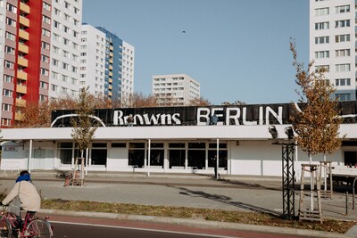 samuelsmelty_brownsfashion_berlinpopup_setup-9455