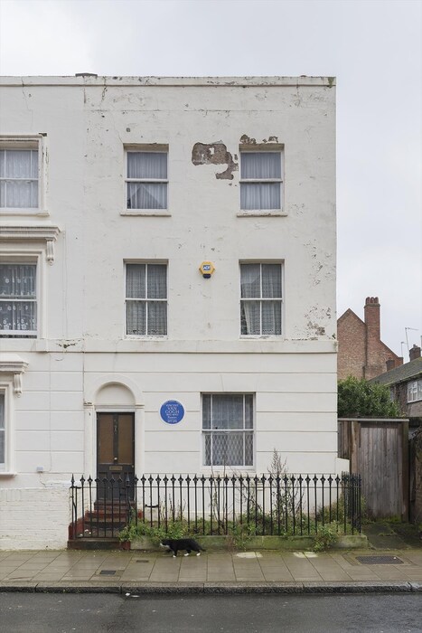 87 Hackford Road