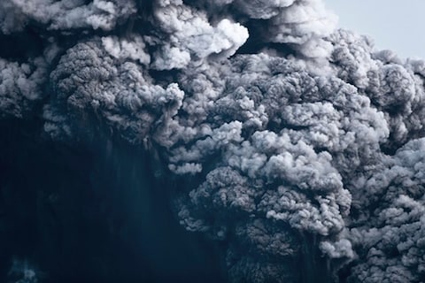 Eyjafjallajokull, Eruption piece 1 