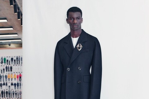 AMQ_AW21-M-01-2
