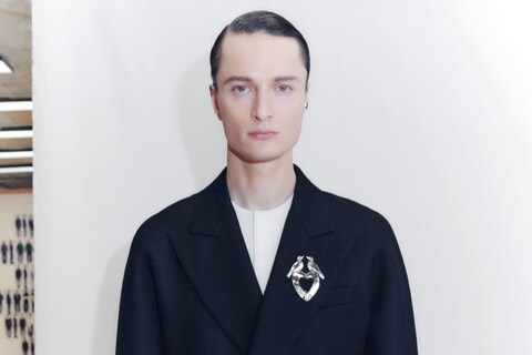 AMQ_AW21-M-03-1
