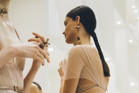 DIOR_HAUTE-COUTURE_AUTUMN-WINTER-2018-19_BACKSTAGE