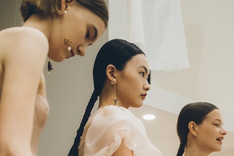 DIOR_HAUTE-COUTURE_AUTUMN-WINTER-2018-19_BACKSTAGE