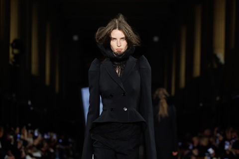 McQueen_AW25_Look_02