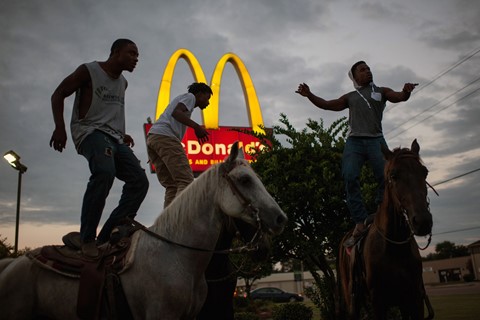 Magnum Square Print Sale Turning Points