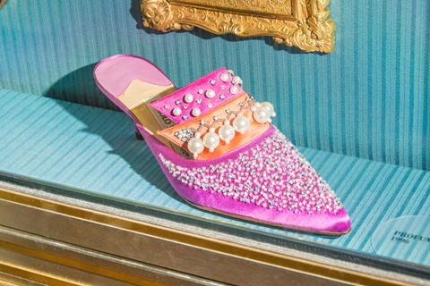 05_AlexanderCoggin_AnOther_Manolo