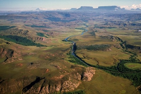 Tepui Roraima on the horizon