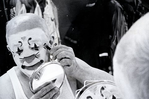 Former acrobat, wire-walker and tumbler, Al Ackerman on the 
