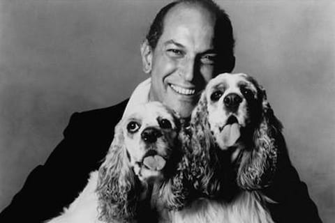 Oscar de la Renta and his dogs