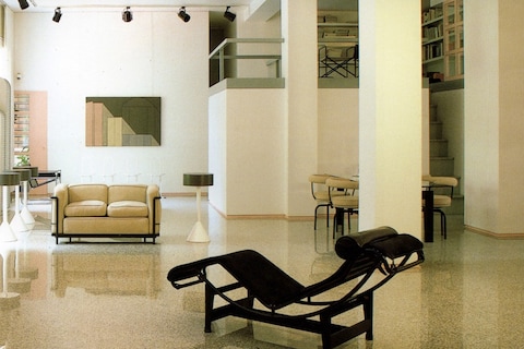 LC-3 large great comfort sofa, LC-4 chaise lounge