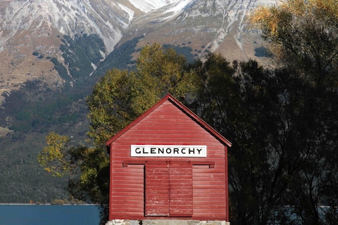 034-glenorchy-wharf-shed-@friiidaberg