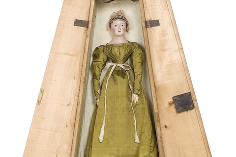 Parisian doll, 1820