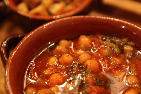 Chickpeas and tomato soup