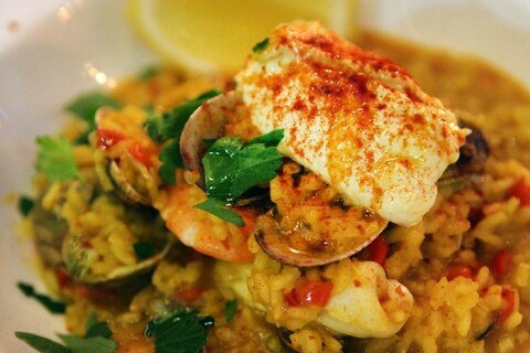 Shellfish and saffron rice