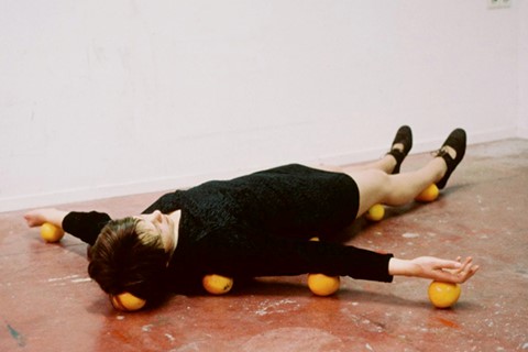 One Minute Sculptures, Erwin Wurm, 1997