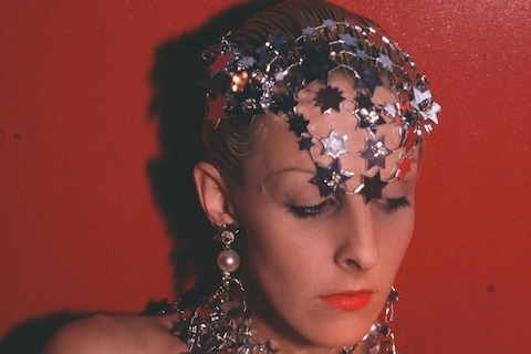53_Greer modeling jewelry, NYC 1985