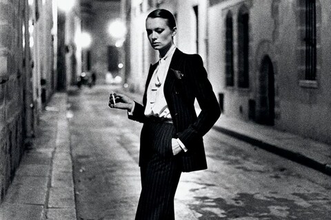 4_Helmut Newton, French Vogue, Rue Aubriot, Paris 