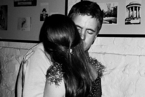 Hugging_43_2024