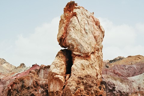 Hoda Afshar. Image from Speak The Wind (MACK, 2021)