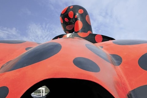 Red Pumkin by Yayoi Kusama