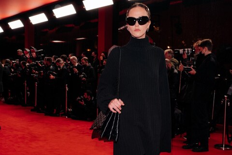 BALENCIAGA_SUMMER 22_RED CARPET (6)