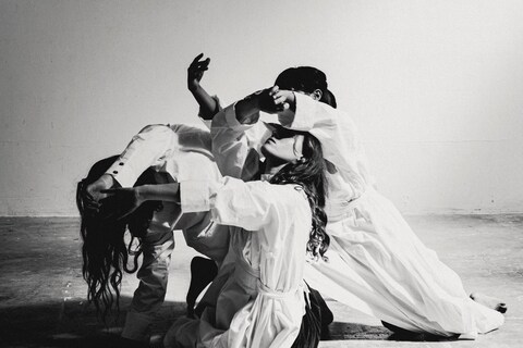 Photography by Paul Phung dance