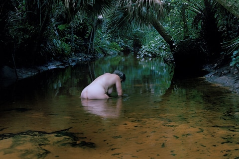 Esther Teichmann_ Untitled from Mondschwimmen_C-ty