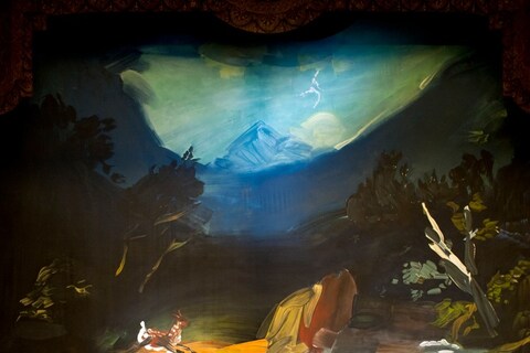 Karen Kilimnik backdrops for Psych&#233;