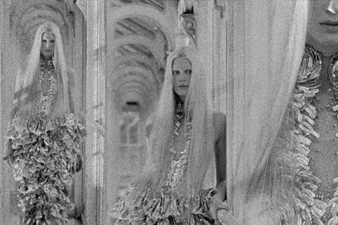 Kristen McMenamy in Alexander McQueen