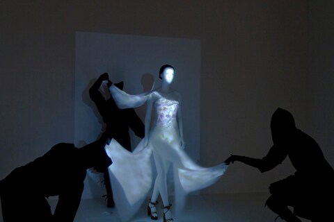 ‘Son’ of Sonzai Suru, 2010