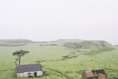 2 Ruins, Jan Kempenaers, 2006