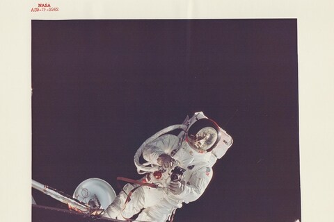 David Scott, Russell Schweickart tests the new Apollo spaces