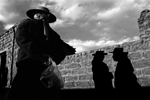 Yolanda Jim&#233;nez Escobar Magnum Square Print Sale 