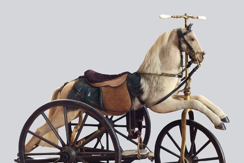 Cheval m&#233;canique du prince imp&#233;rial, 1862-1865