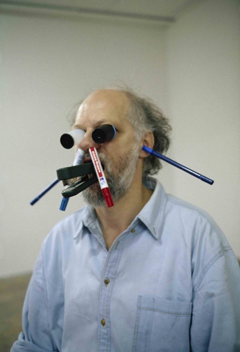 One Minute Sculpture, 1997, c-print, 45x30cm