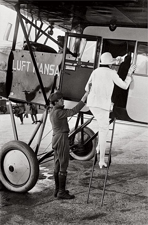 8-&#169;-courtesy-Lufthansa-Archive