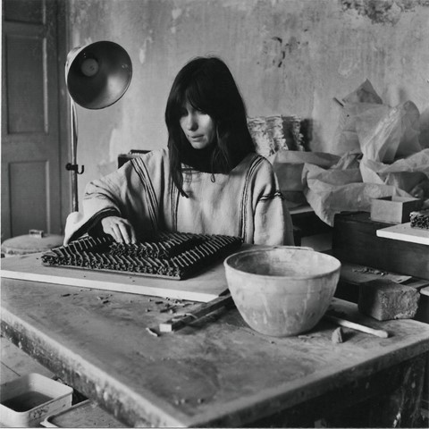 Lowndes-working-on-Stacked-Forms-in-the-studio-at-