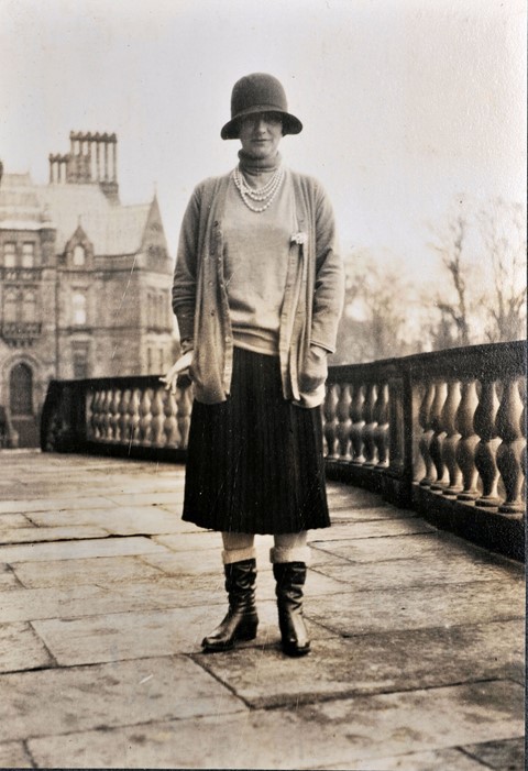 02_Gabrielle Chanel at Eaton Hall ∏_Private_Collec