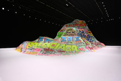 Balenciaga FW18_1 (1)