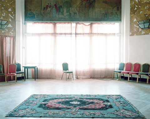 Bouchra_Khalili_Foreign-Office_C-Print_Hotel-El-Sa