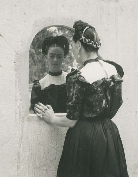 Frida Kahlo, 1944, by Lola Alvarez Bravo &#169; 1995 Ce