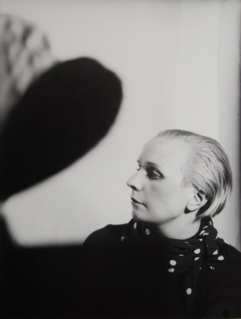 FLORENCE-HENRI-Portrait-Composition-(Nelly-Petro,-