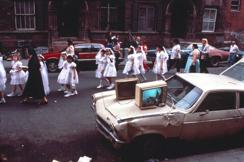 6_Arlene Gottfried_Communion, Lower East Side, NY 