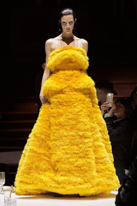 Burberry Autumn_Winter 2022 Womenswear Collection 